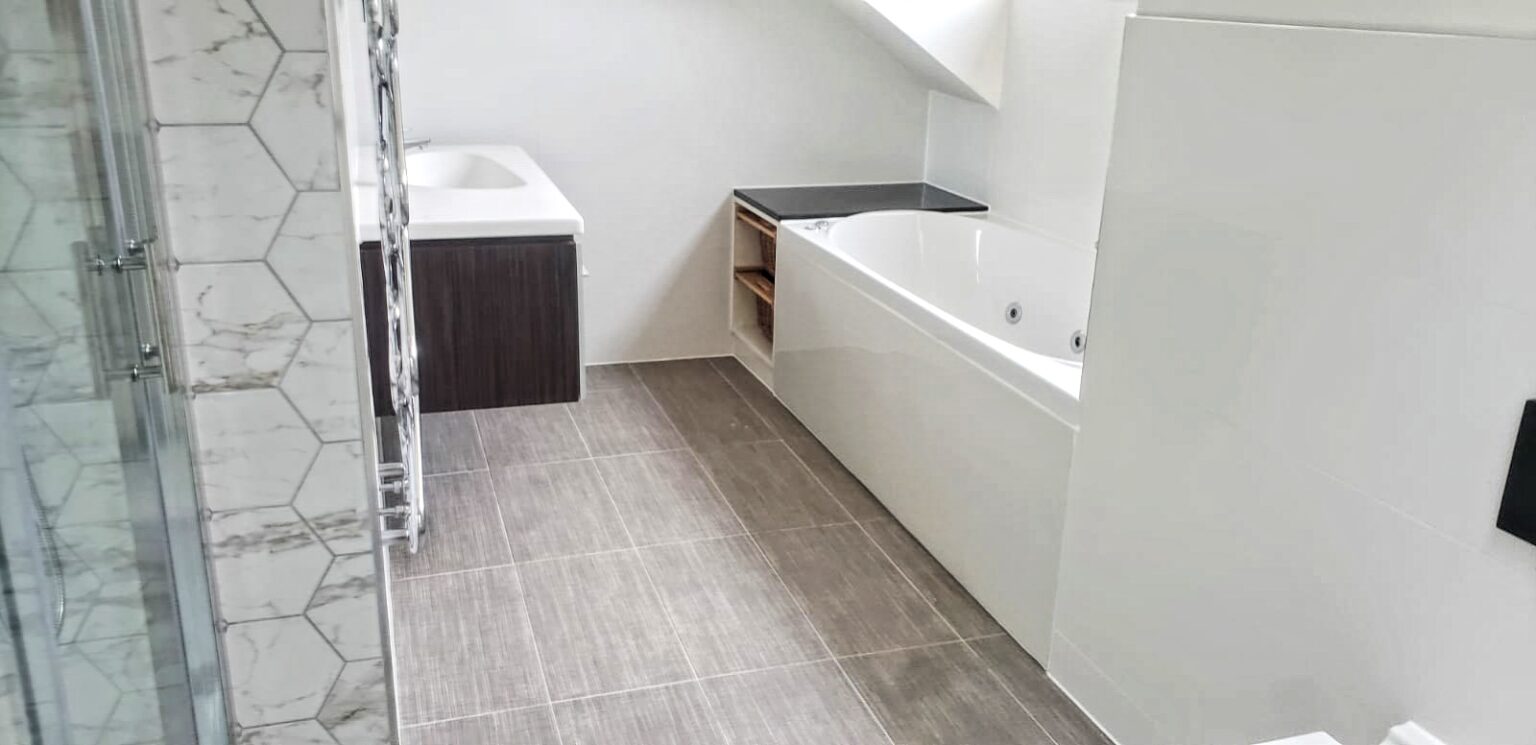 home renovation bathroom builders Barnet Borehamwood Bushey Camden Colindale Edgware Enfield Finchley Golders Green Hampstead Hemel Hempstead Hendon Hertfordshire Islington Kensington Mill Hill Potters Bar Radlett Reading St Albans Stoke Newington Swiss Cottage Watford Wembley